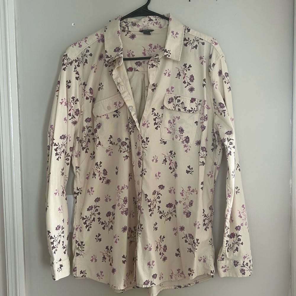 Eddie Bauer Women’s XL Light Cream Button Down with Purple Floral Print